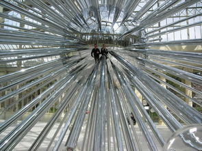 细腻优雅，尽显家居之美——浅碎花桌面设计解析