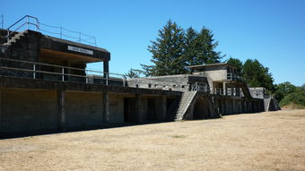 男子为办退休要挖512地震废墟，一场关于历史、记忆与重建的深刻反思