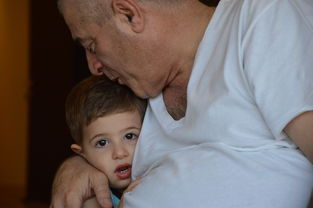 吴君如父亲去世,一位传奇影人的落幕与家族情感的交织 吴君如父亲去世,一位传奇影人的落幕与家族情感的交织