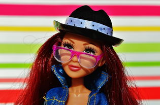 辛芷蕾，用最酷的脸比最甜的心