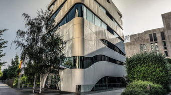 中国建设银行深圳分行装潢设计，融合传统与现代，展现新时代金融之美